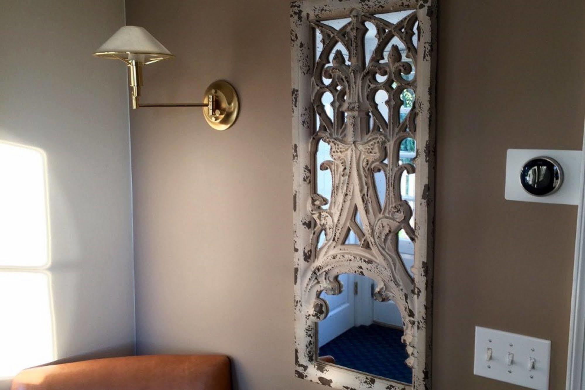 Bed & Breakfast Benchmark 4*